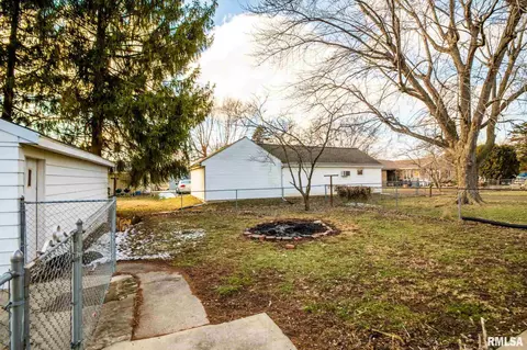 725 S Kickapoo Ln, Peoria, IL 61604 photo 46