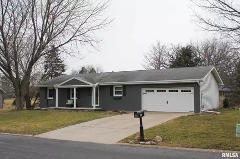 805 Curtis Ct, Eureka, IL 61530 photo 8
