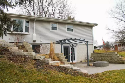 805 Curtis Ct, Eureka, IL 61530 photo 11