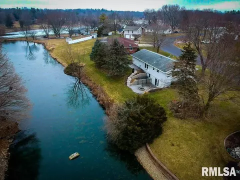 805 Curtis Ct, Eureka, IL 61530 photo 6
