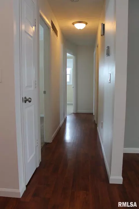 805 Curtis Ct, Eureka, IL 61530 photo 20