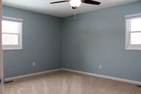 805 Curtis Ct, Eureka, IL 61530 photo 21