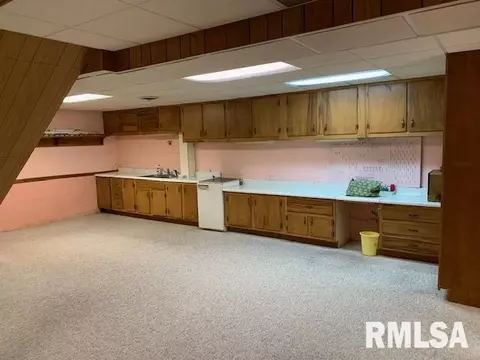 500 W Burton Ave, Eureka, IL 61530 photo 22