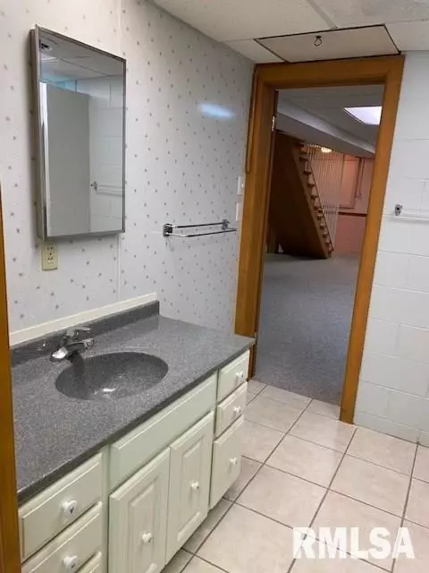 500 W Burton Ave, Eureka, IL 61530 photo 25