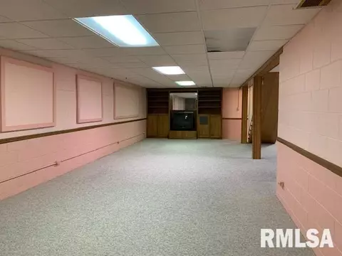 500 W Burton Ave, Eureka, IL 61530 photo 23