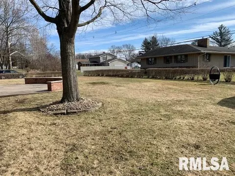 500 W Burton Ave, Eureka, IL 61530 photo 29
