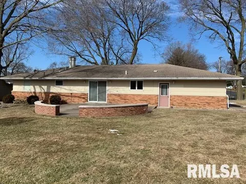 500 W Burton Ave, Eureka, IL 61530 photo 28