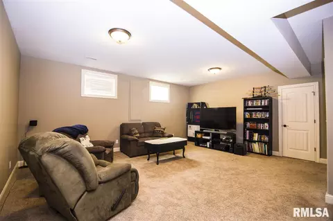 1265 E Monroe St, Morton, IL 61550 photo 34