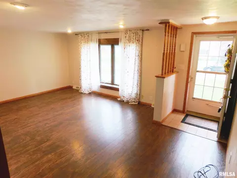 9521 W Guinivere Dr, Mapleton, IL 61547 photo 4