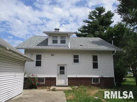 447 E Walnut St, Washburn, IL 61570 photo 18