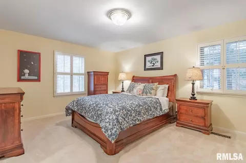 317 E Morningside Dr, Peoria, IL 61614 photo 22