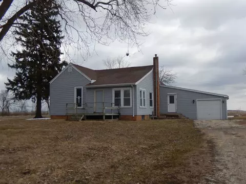 8735 E 600th St, Colchester, IL 62326 photo 1
