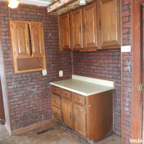 116 Berry St, Washington, IL 61571 photo 7