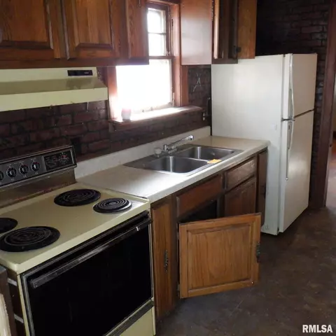 116 Berry St, Washington, IL 61571 photo 6