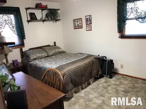 1161 Stacy Ln, Macomb, IL 61455 photo 17