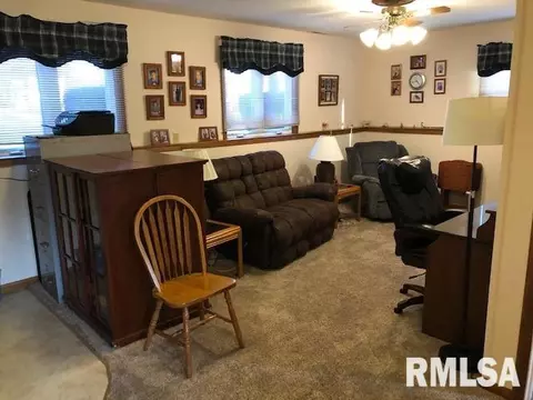 1161 Stacy Ln, Macomb, IL 61455 photo 12