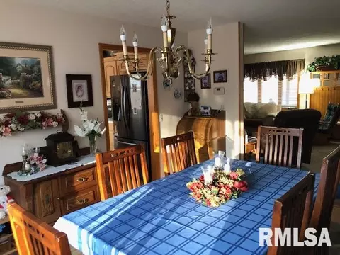 1161 Stacy Ln, Macomb, IL 61455 photo 6