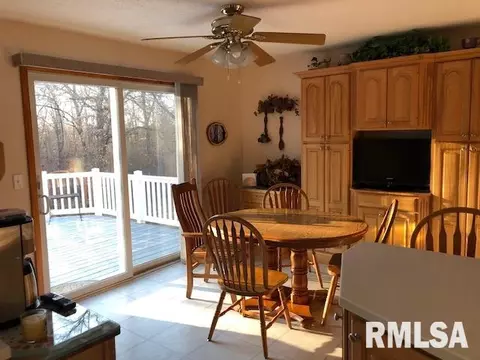 1161 Stacy Ln, Macomb, IL 61455 photo 10
