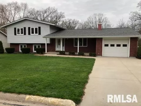 1161 Stacy Ln, Macomb, IL 61455 photo 1