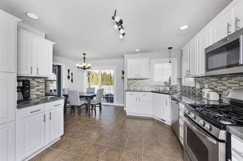 1503 Jadens Way, Washington, IL 61571 photo 11