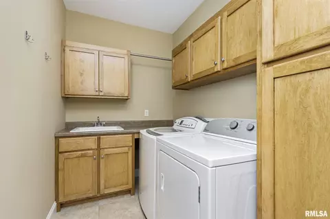 908 S Copperpoint Dr, Dunlap, IL 61525 photo 22