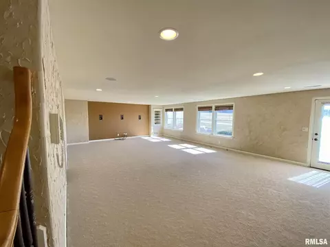 2408 W Augusta Dr, Dunlap, IL 61525 photo 36