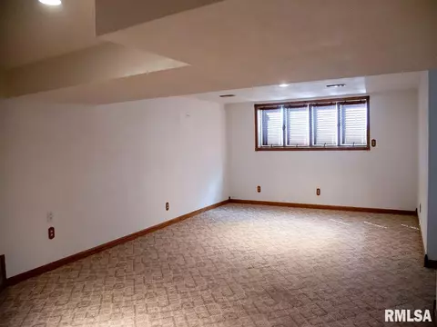 9315 W Lake Camelot Dr, Mapleton, IL 61547 photo 21