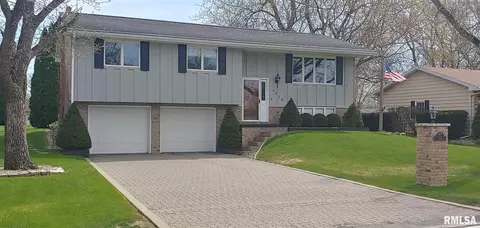 9315 W Lake Camelot Dr, Mapleton, IL 61547 photo 1