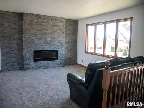 9315 W Lake Camelot Dr, Mapleton, IL 61547 photo 4