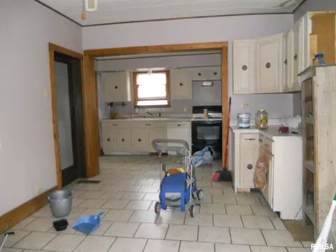 306 N 7th Ave, Canton, IL 61520 photo 3