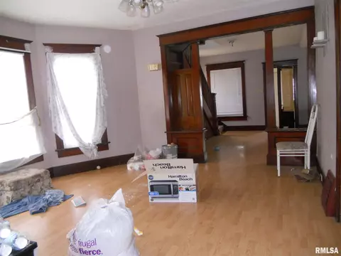 306 N 7th Ave, Canton, IL 61520 photo 9