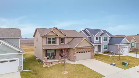 2829 W School St, Dunlap, IL 61525 photo 2