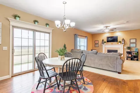 2829 W School St, Dunlap, IL 61525 photo 10