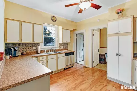 605 Eureka St, Eureka, IL 61530 photo 13