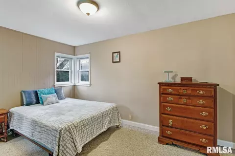 605 Eureka St, Eureka, IL 61530 photo 15