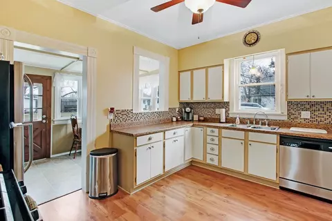 605 Eureka St, Eureka, IL 61530 photo 12