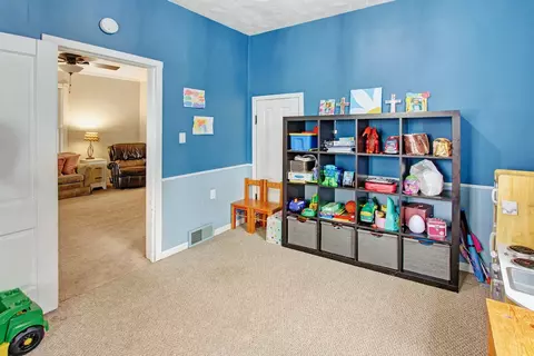 605 Eureka St, Eureka, IL 61530 photo 19