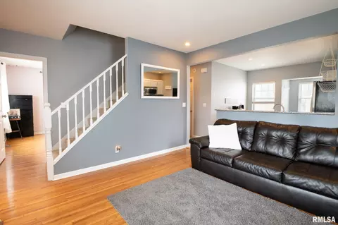 703 S Main St, Morton, IL 61550 photo 9