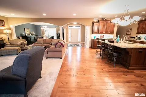 25 Holborn Ct, Washington, IL 61571 photo 16