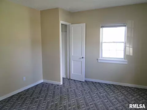 632 W Murray St, Macomb, IL 61455 photo 9