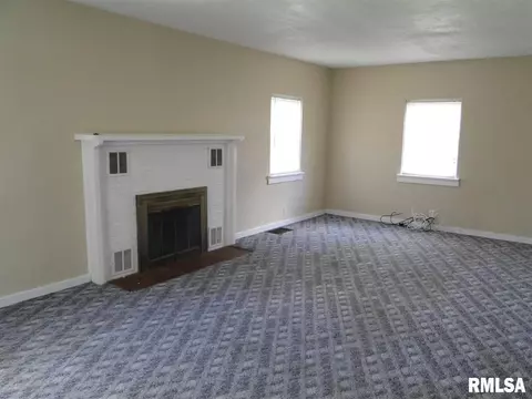 632 W Murray St, Macomb, IL 61455 photo 5