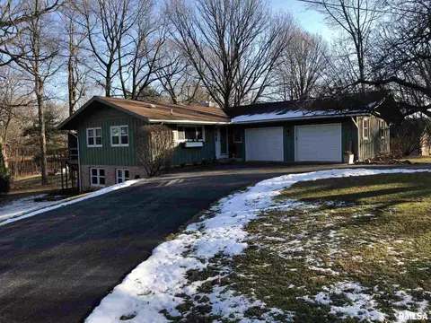 205 Parkway Dr, Eureka, IL 61530 photo 1