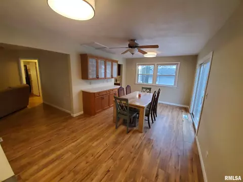 405 E Adams St, Washington, IL 61571 photo 14