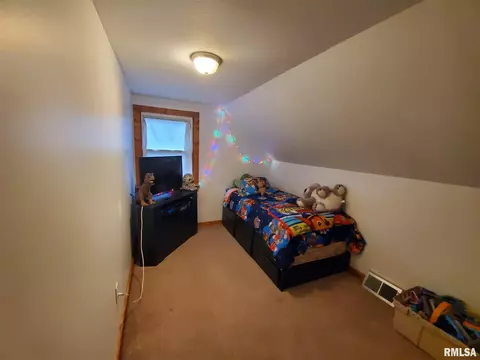 405 E Adams St, Washington, IL 61571 photo 28