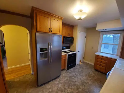 405 E Adams St, Washington, IL 61571 photo 9