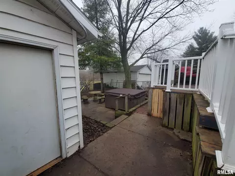 405 E Adams St, Washington, IL 61571 photo 34