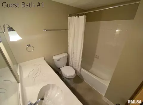 1212 E Thomas St, Macomb, IL 61455 photo 15