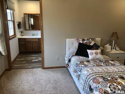 1222 Redbud Dr, Macomb, IL 61455 photo 34