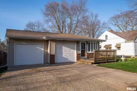 508 E 4th St, Glasford, IL 61533 photo 2