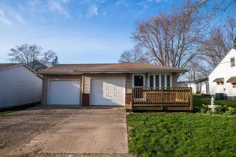 508 E 4th St, Glasford, IL 61533 photo 1
